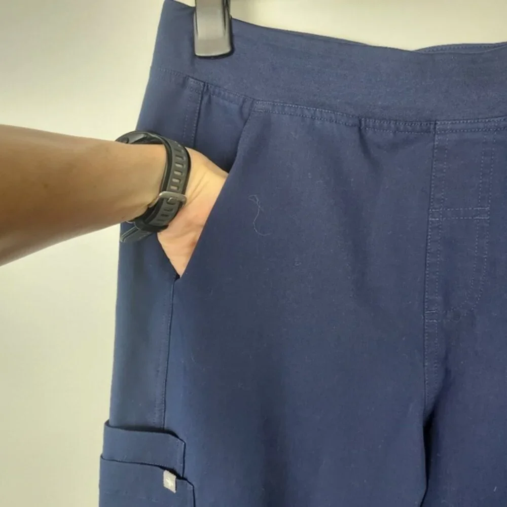 Figs Technical Collection Men’s Cargo Scrub Pants Style T2001 Blue size Medium